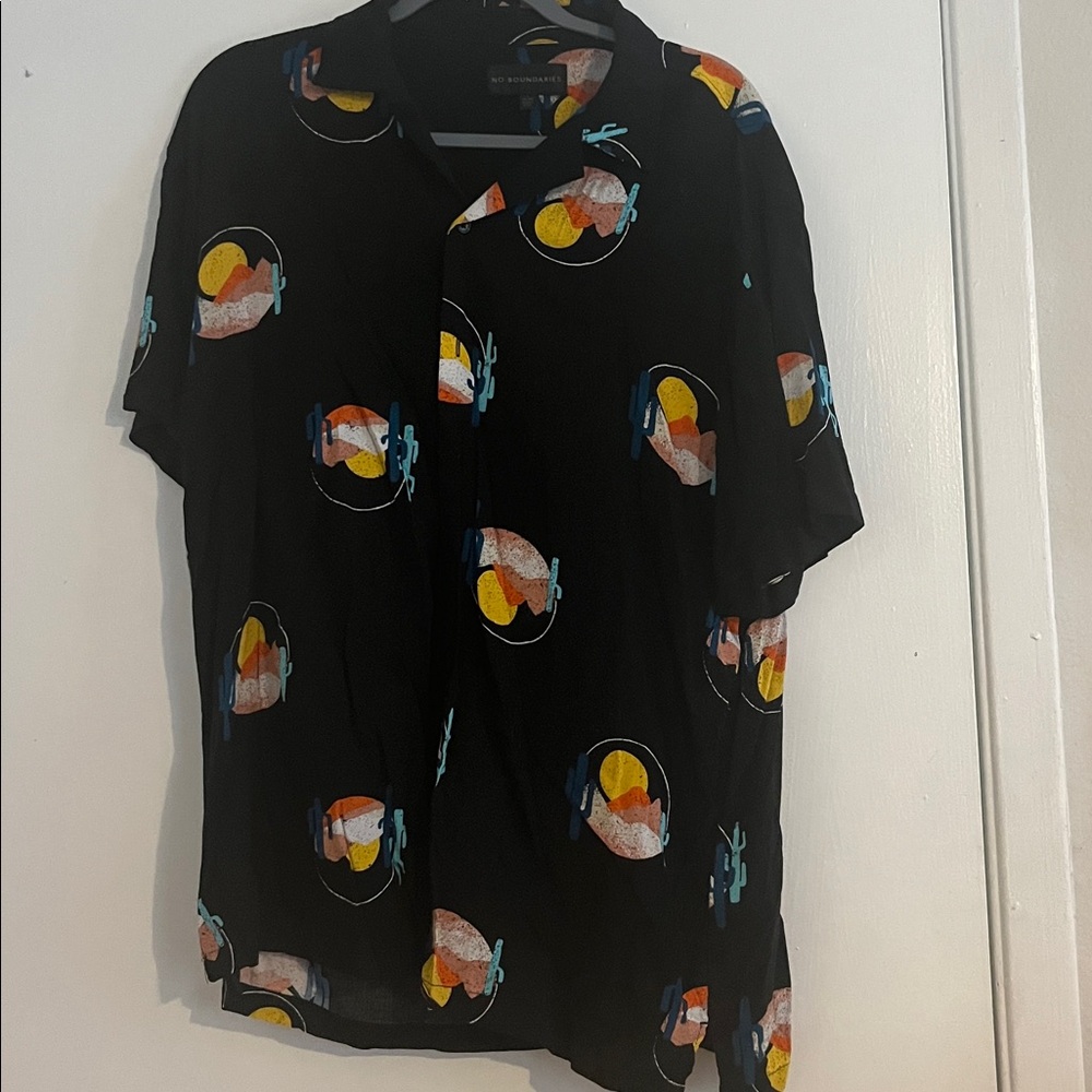 No Boundaries Black Tee with Vibrant Graphic